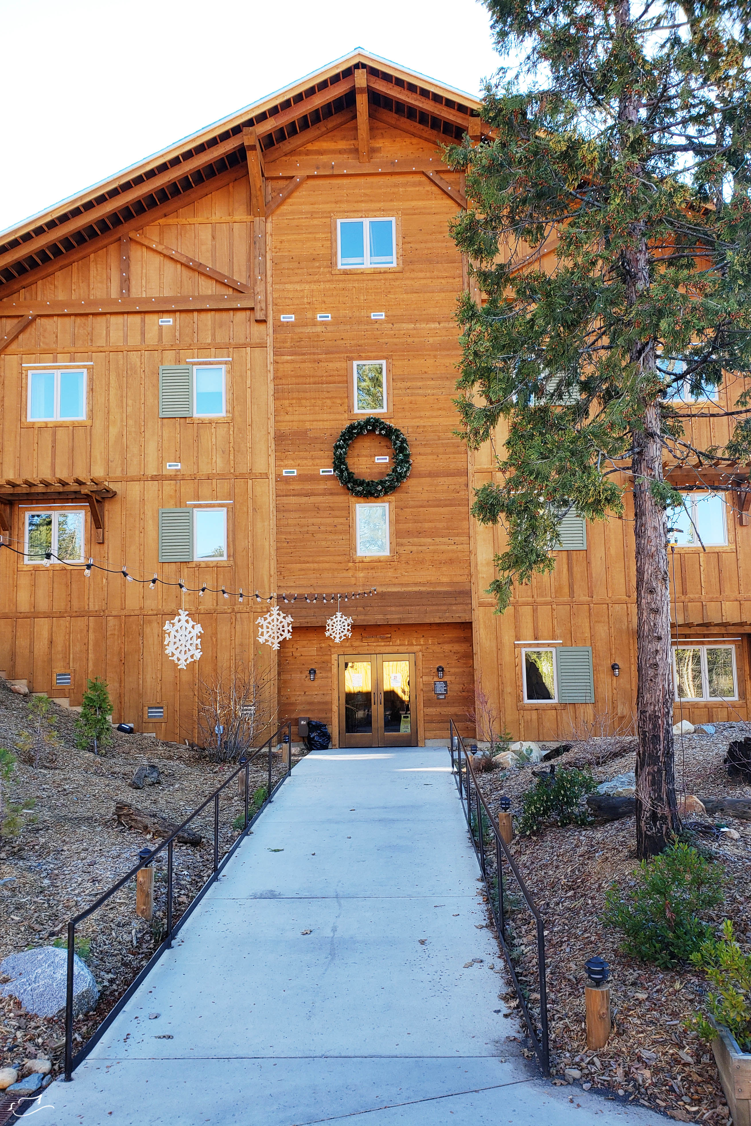 Plan A Romantic Getaway To Rush Creek Lodge Near Yosemite - Little Dove ...